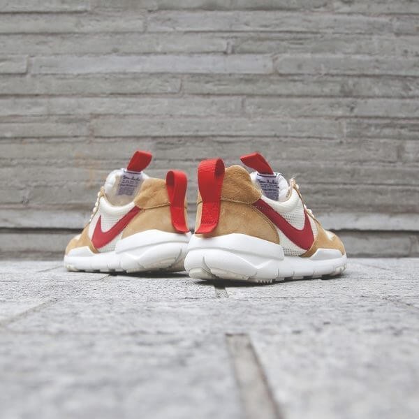 完売前に!トムサックスコラボ!トムサックス x ナイキ スーパーコピー Mars Yard 2.0 AA2261-100